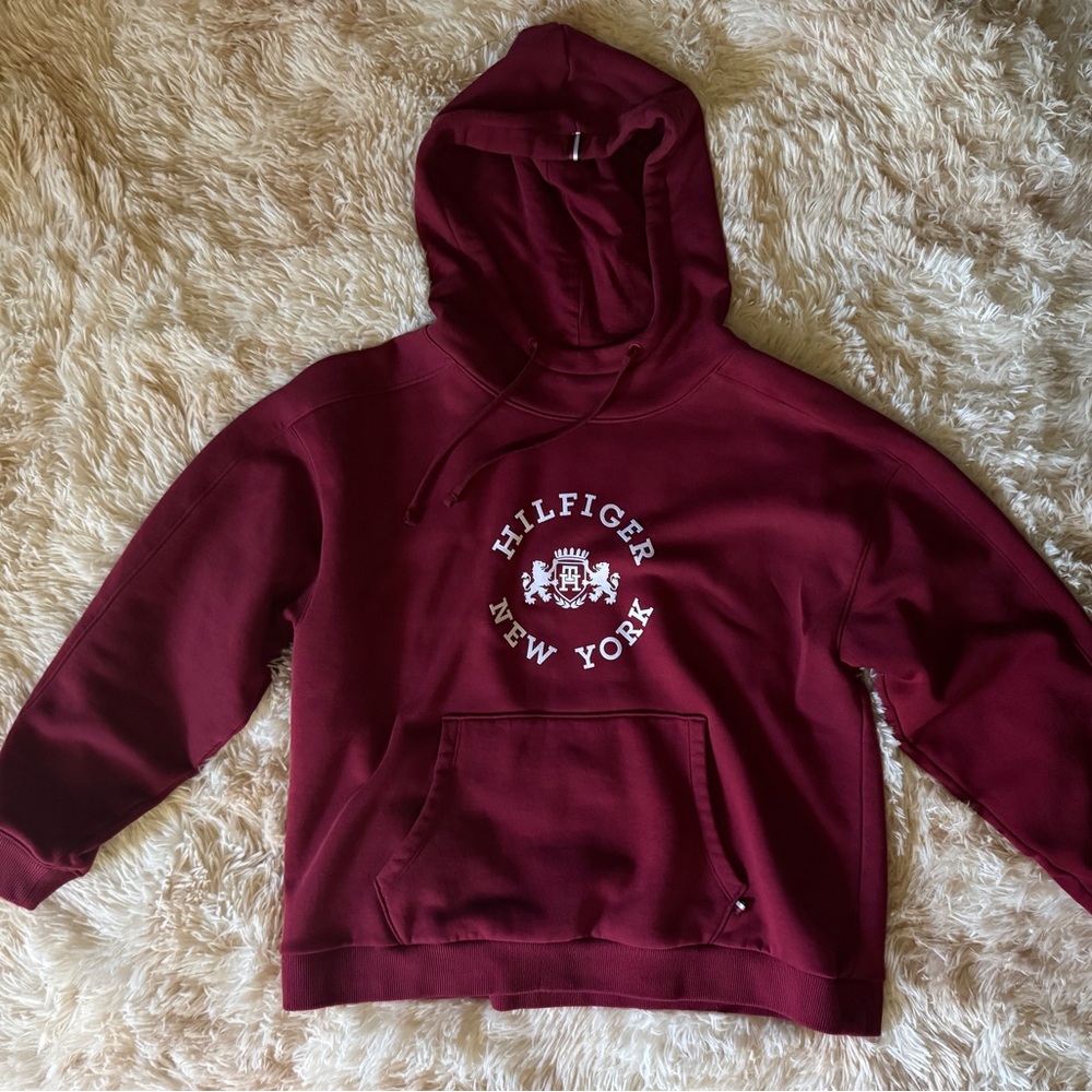 Tommy Hilfiger Maroon Pullover Hoodie